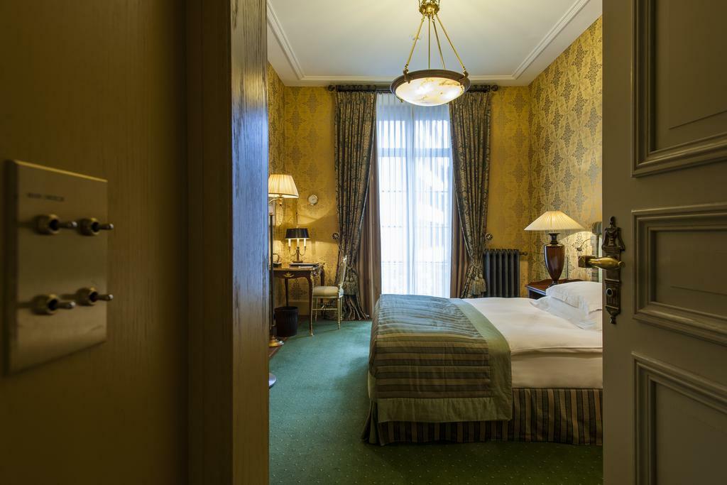 Grand Hotel Les Trois Rois Basilea Habitación foto