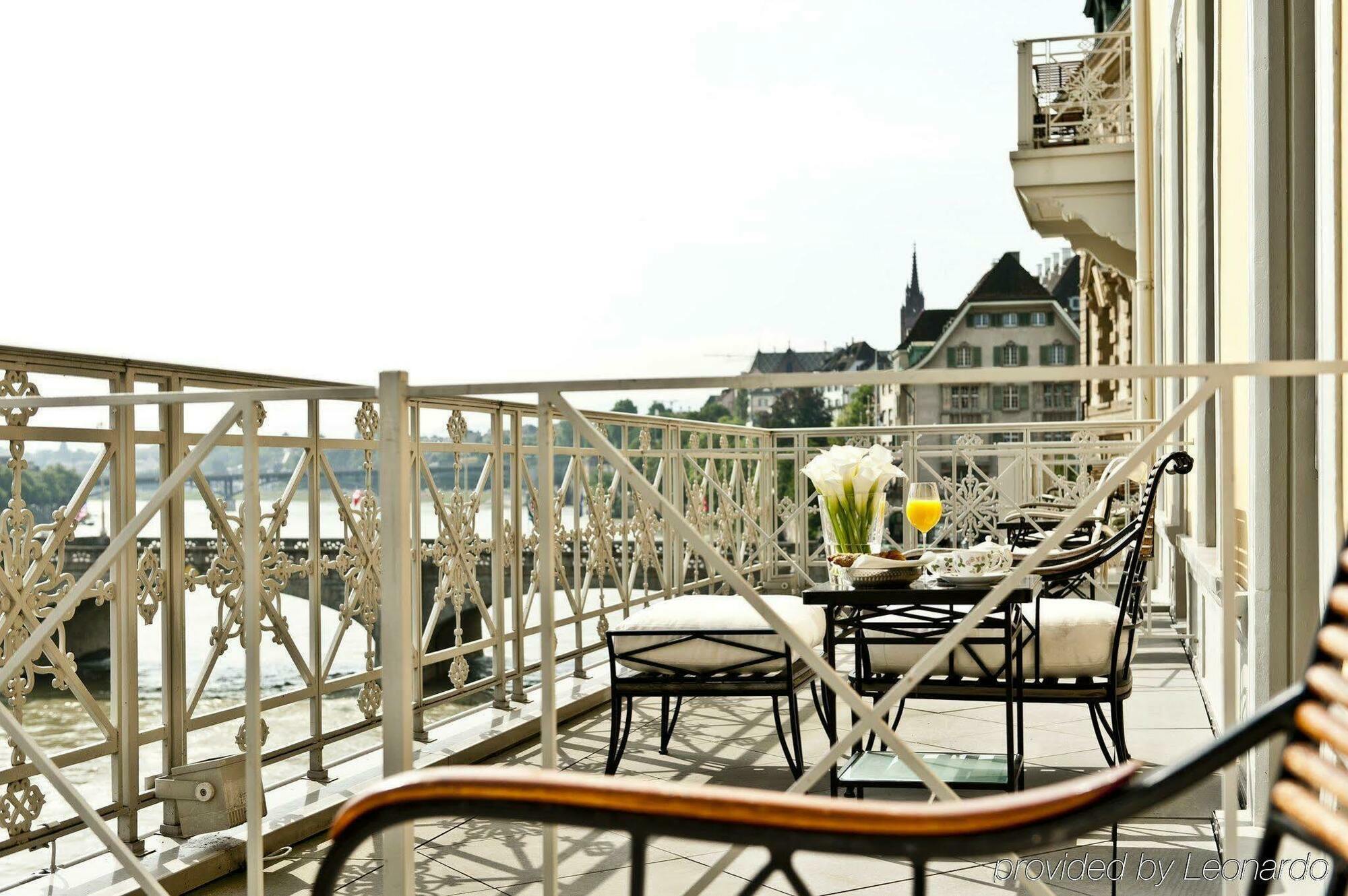 Grand Hotel Les Trois Rois Basilea Exterior foto